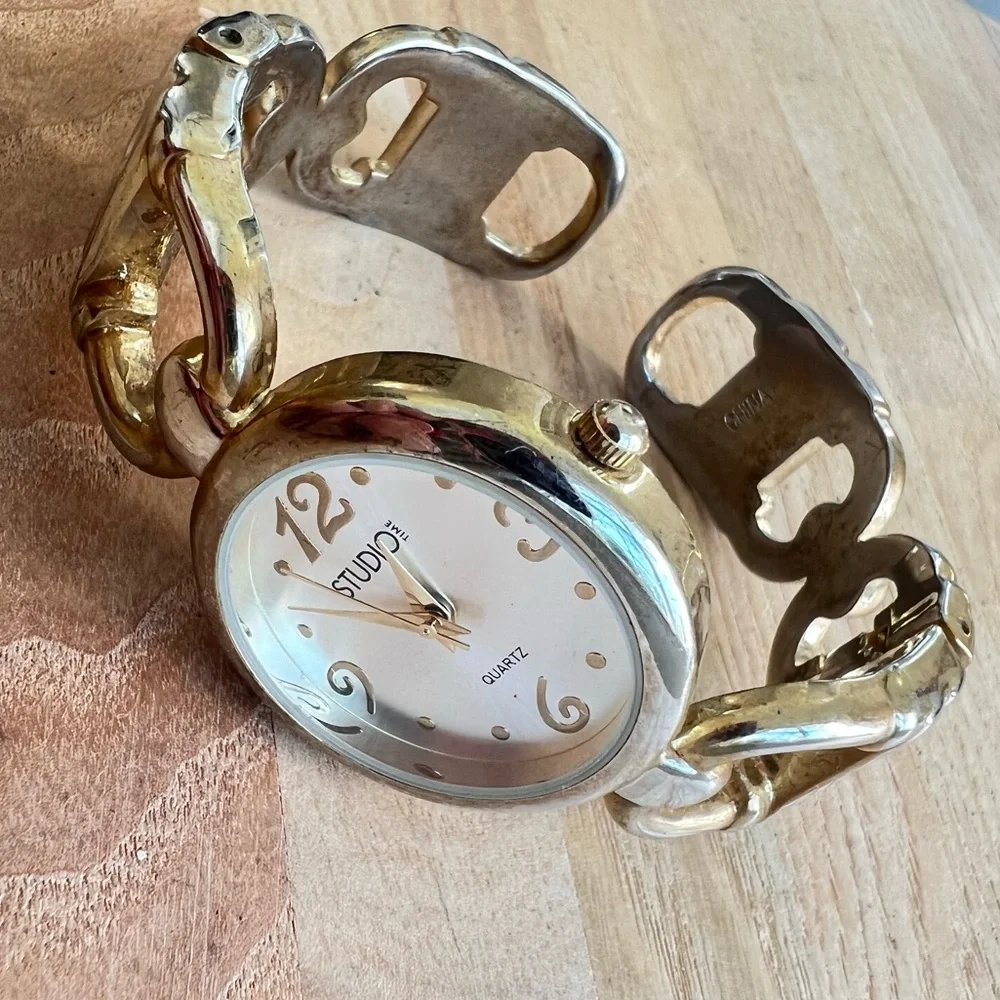 Studio time ladies gold tone hinged cuff bracelet fashion watch NEW BATTERY